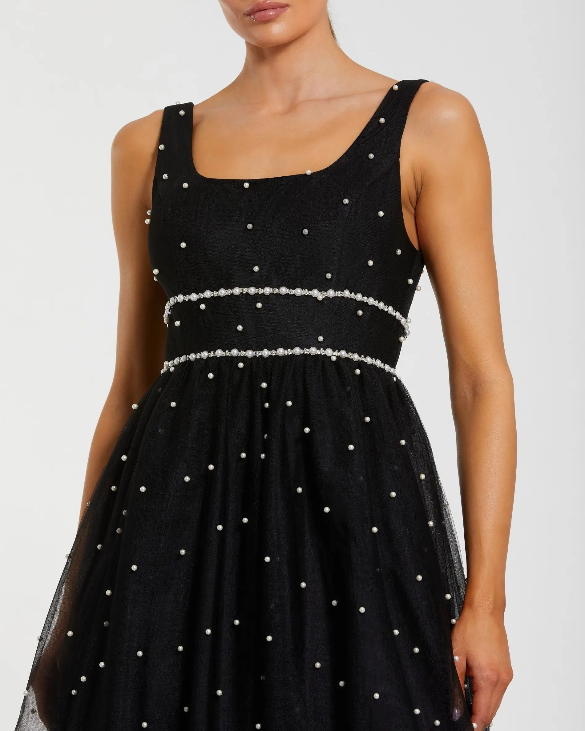 Black Pearl Embellished Tulle Sleeveless Ballgown